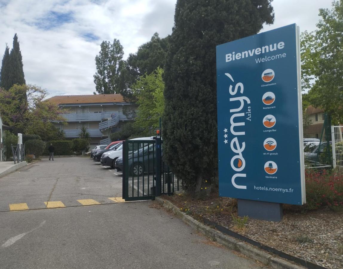 Noemys Arles Hotel Bagian luar foto