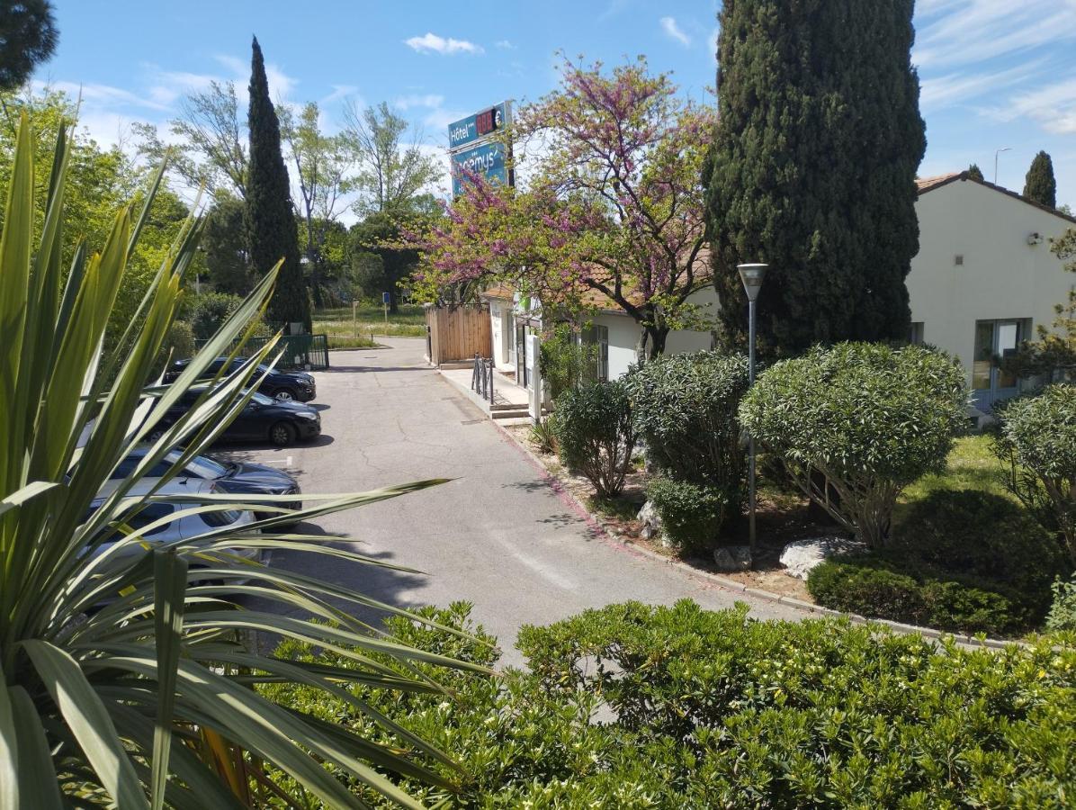 Noemys Arles Hotel Bagian luar foto