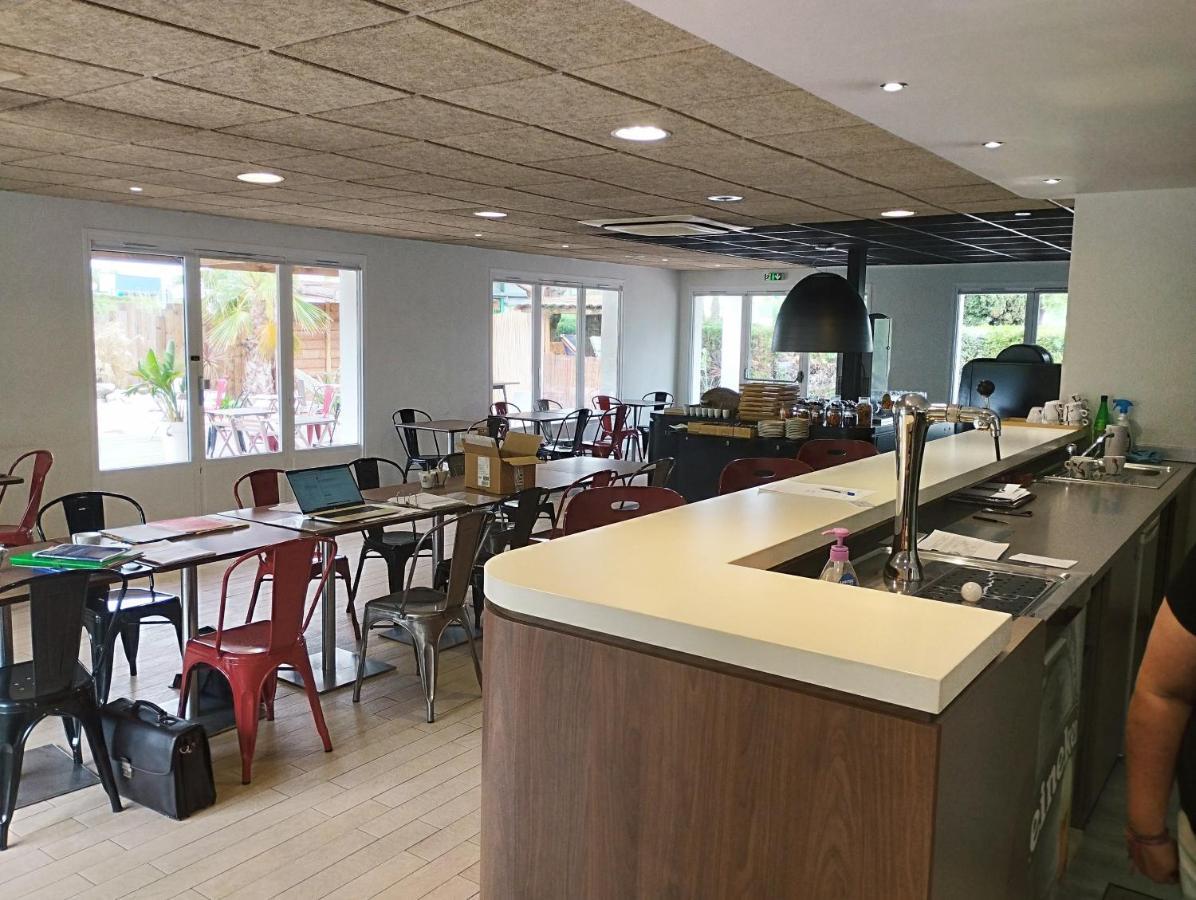 Noemys Arles Hotel Bagian luar foto