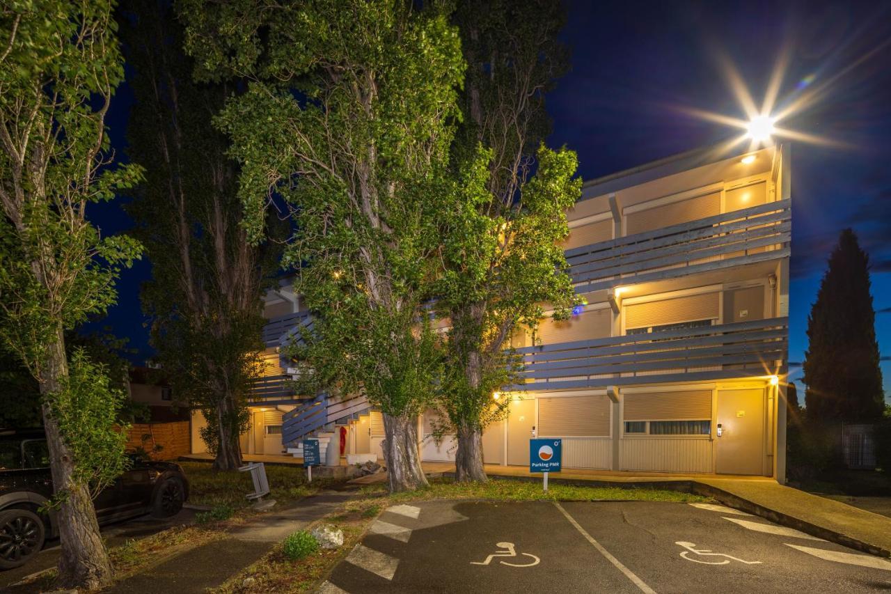 Noemys Arles Hotel Bagian luar foto