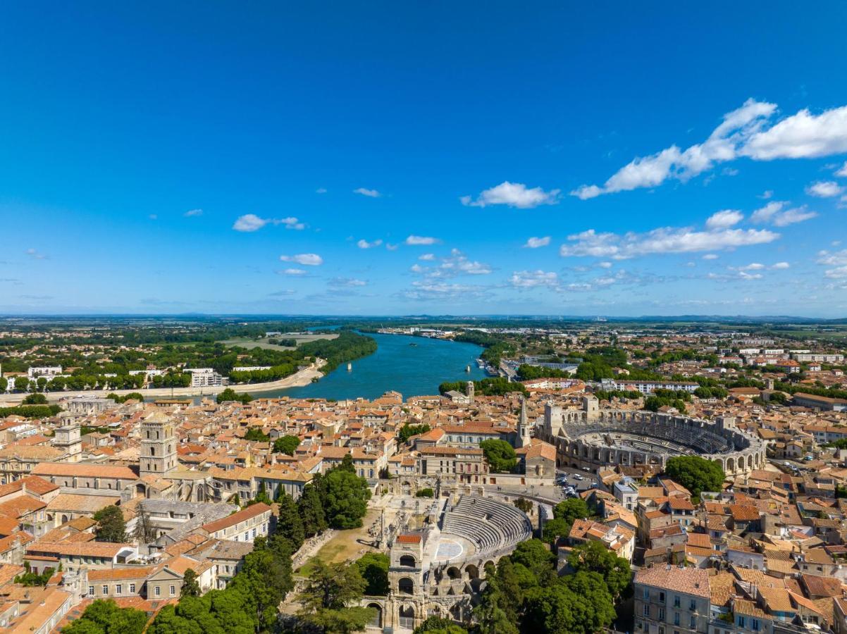 Noemys Arles Hotel Bagian luar foto