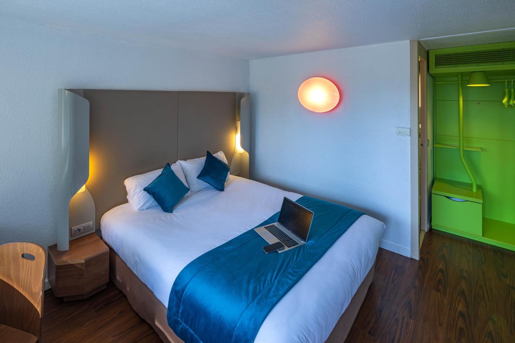 Noemys Arles Hotel Bagian luar foto
